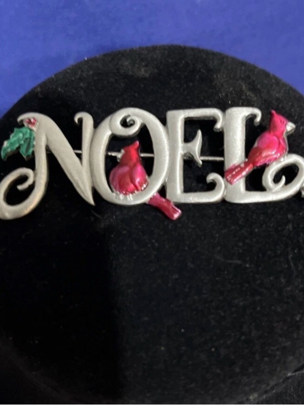 Vintage Christmas Signed JJ Silver pewter Noel with Cardinals Brooch/Pin